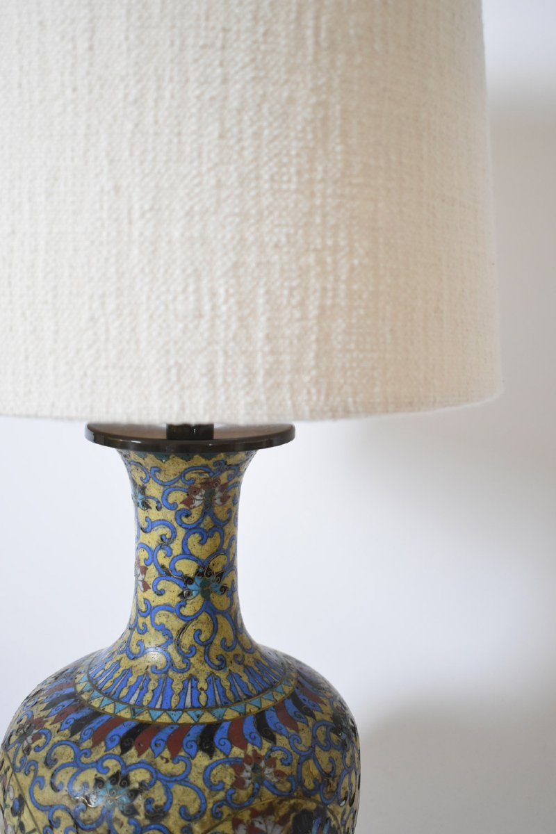 Paire de cloisonnés à fond jaune, XIXe siècle.-photo-1