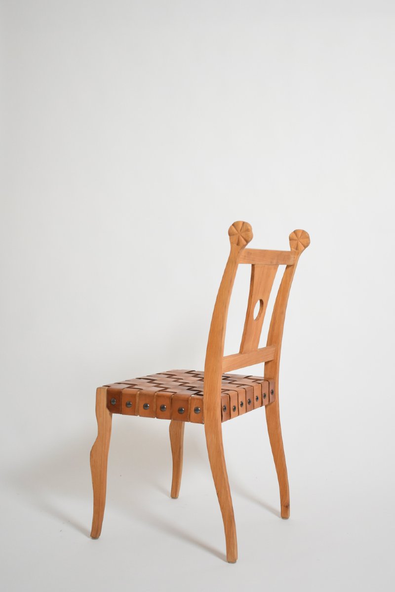 Paire de chaises étrusques en chêne et cuir, années 1970.-photo-3