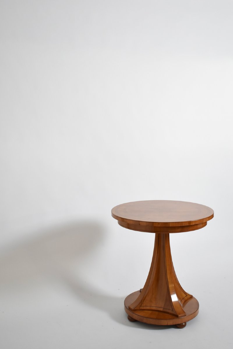 Table guéridon de style Biedermeier, XIXe siècle.-photo-1