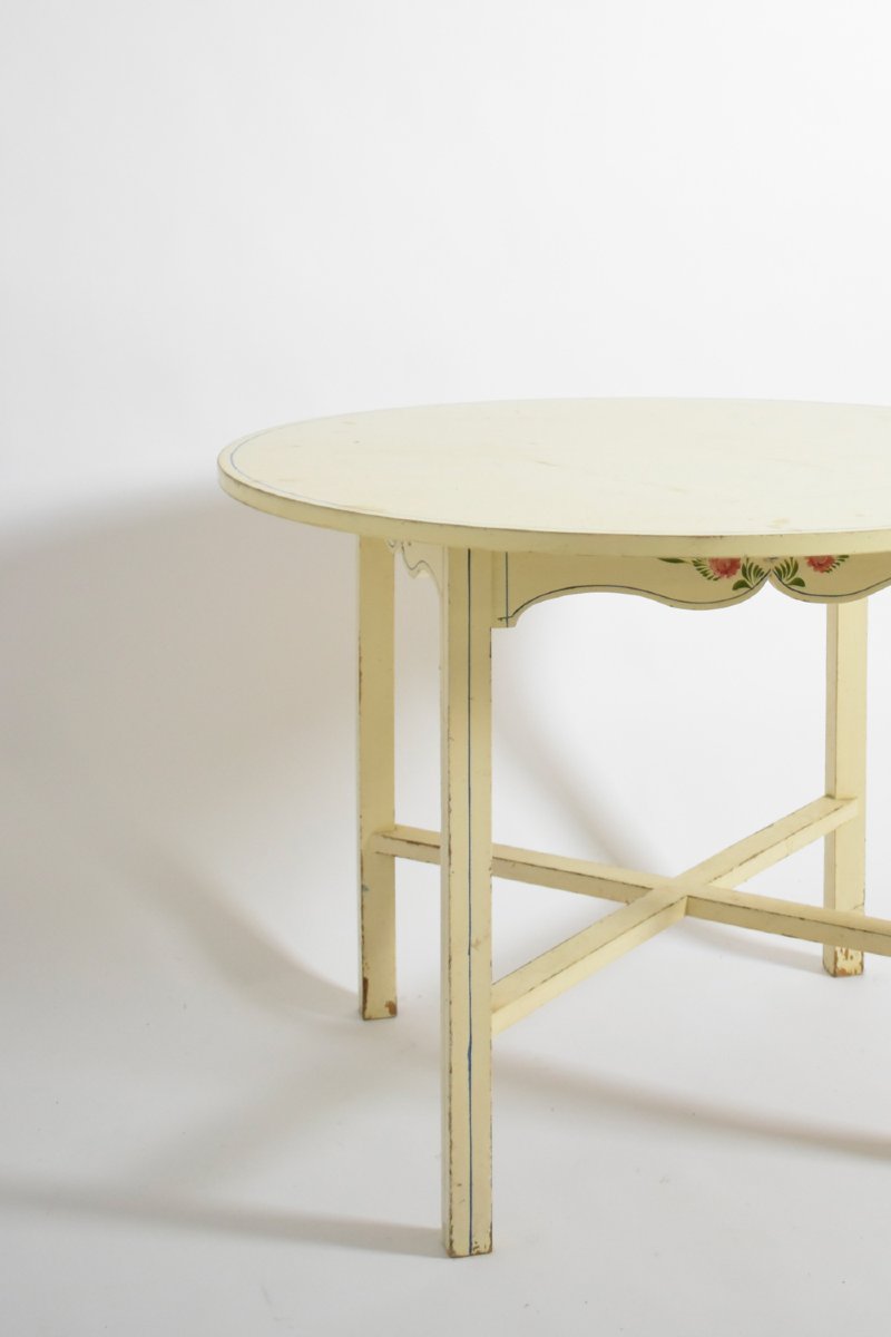 Round White Table From Alentejo, 1970s-photo-2