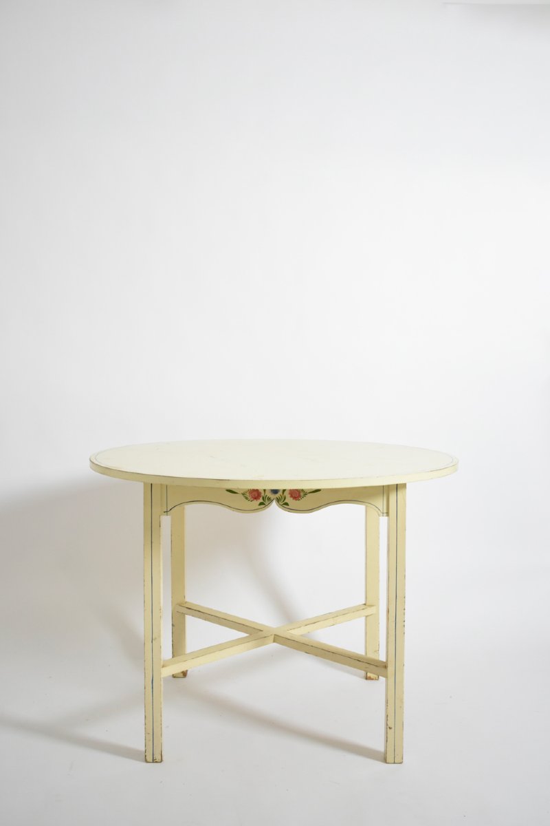 Round White Table From Alentejo, 1970s-photo-4