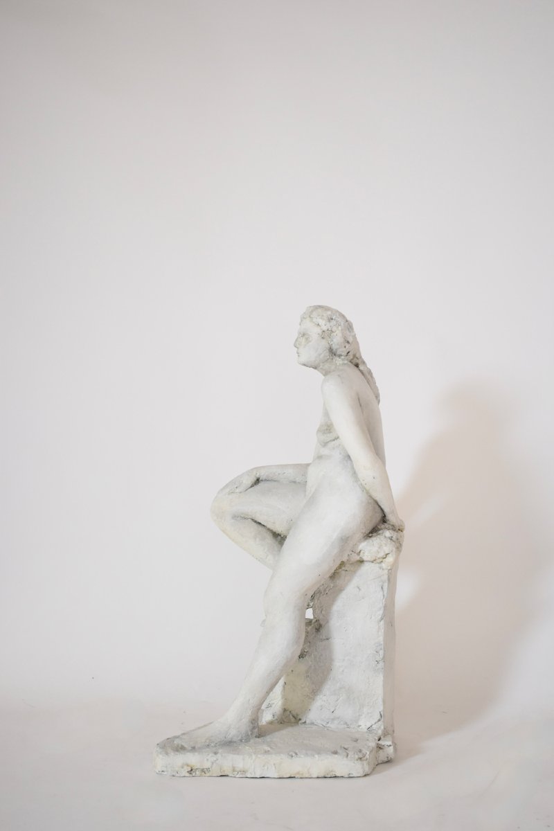 Sculpture de femme en plâtre, années 1930.