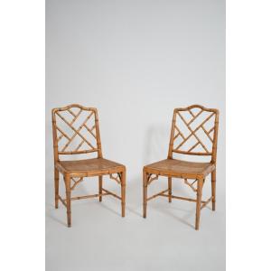 Paire de chaises en faux bambou et cannage, années 1970.