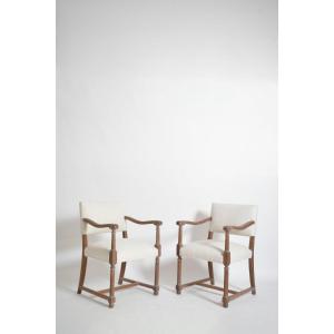 Paire de fauteuils en chêne cérusé, années 1940.