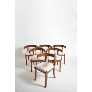 Ensemble de six chaises de style étrusque, XIXe siècle.