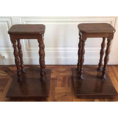 paire de tabourets de chantre  d époque 17em siècle