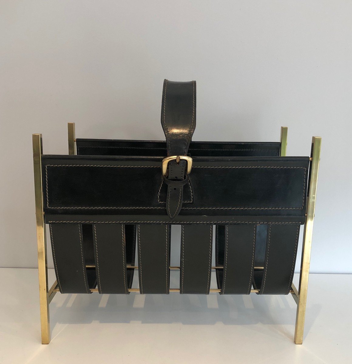 Hand-bag Brass And Leather Magazine Rack By Jacques Adnet. Circa 1940-photo-2
