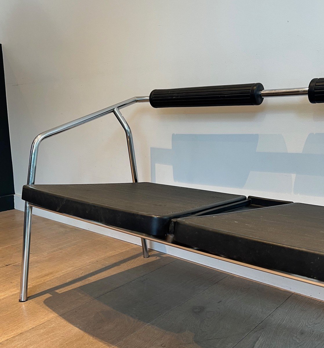Designer Sofa In Chrome Metal And Black Rubber. French Work Signed System.-photo-6