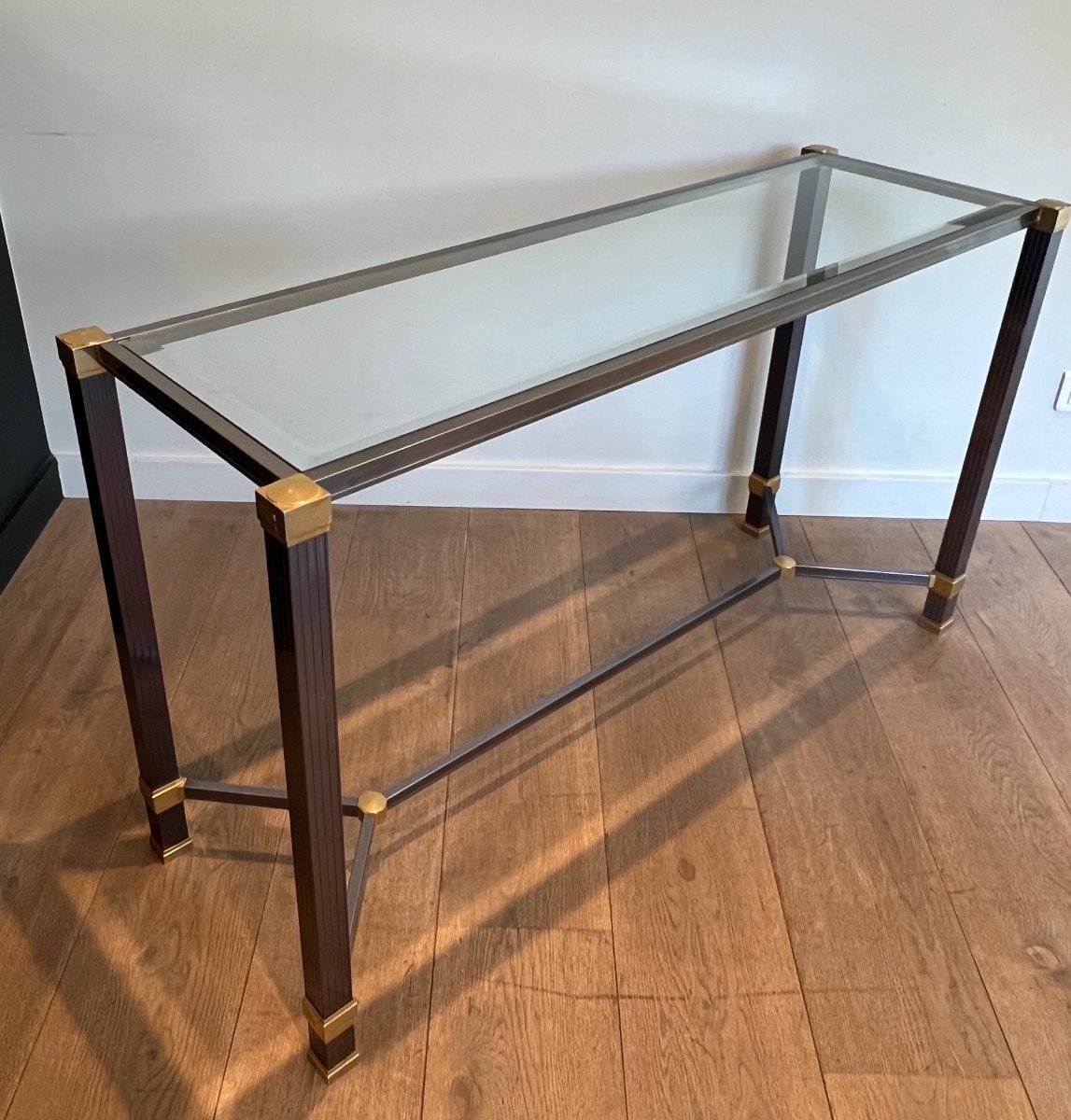 Console In Lacquered Aluminum And Gold Metal With Fluted Feet. French Work Signed Pierre Vandel-photo-3