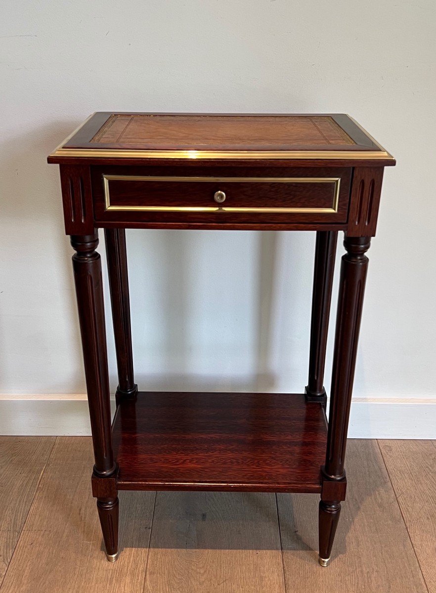 Pair Of Mahogany And Brass Side Tables With Leather Tops In The Style Of Maison Jansen-photo-4