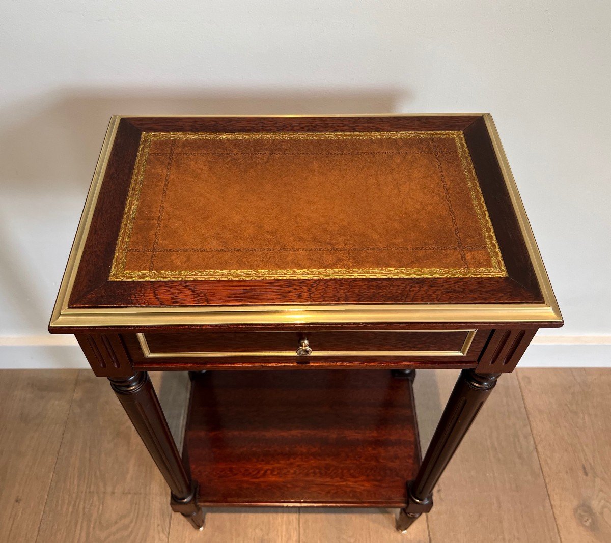 Pair Of Mahogany And Brass Side Tables With Leather Tops In The Style Of Maison Jansen-photo-1