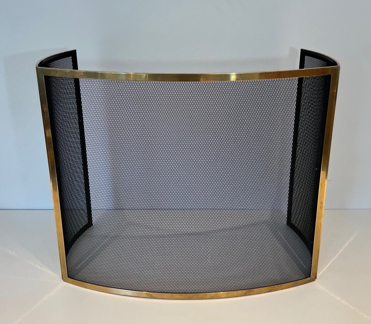 Design Curved Brass Fireplace Screen. French Work. Circa 1970-photo-1