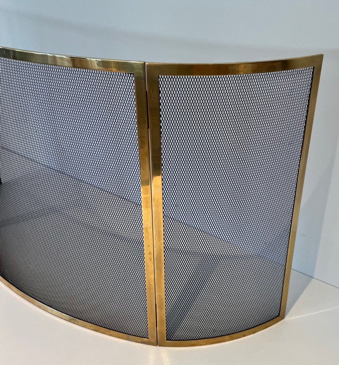 Design Curved Brass Fireplace Screen. French Work. Circa 1970-photo-4
