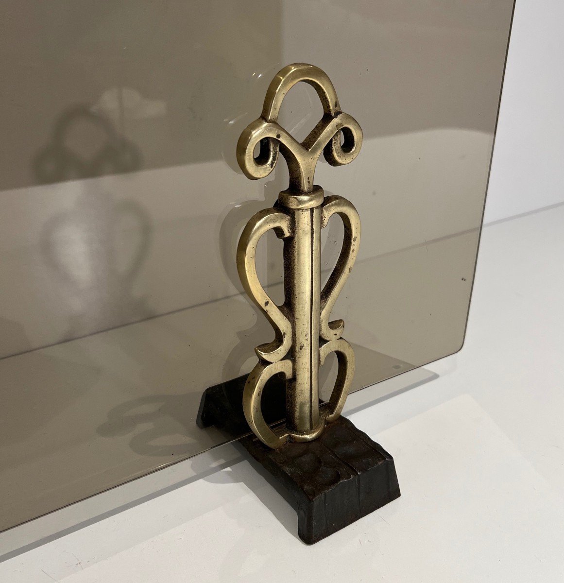 Smoked Glass Fireplace Screen With Modernist Bronze Elements. French Work In The Style Of Raymond Subes. Circa 1970-photo-3