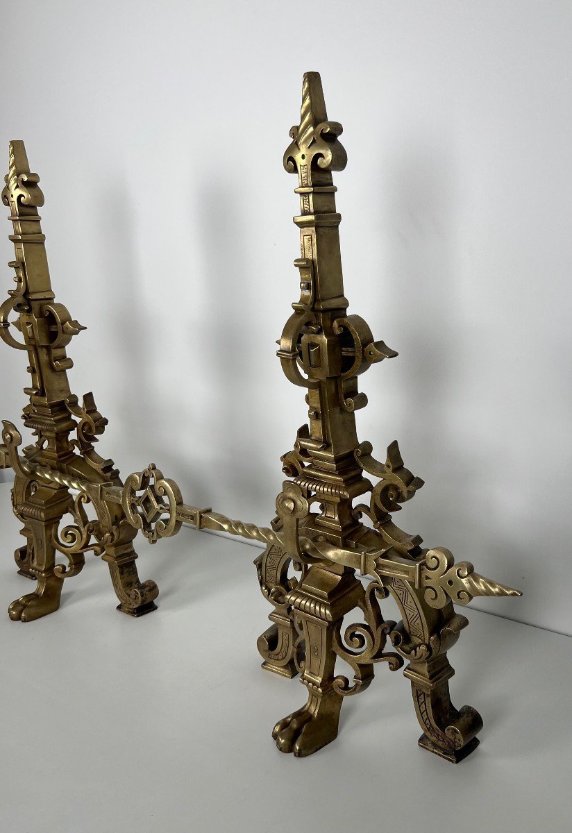 Importante Parure De Cheminée En Bronze Composée d'Une Paire De Chenets En Bronze -photo-1