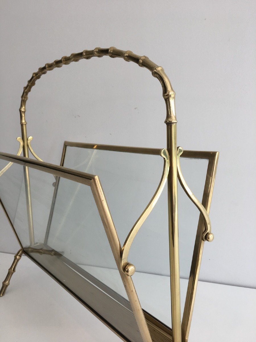 Faux-bamboo-style Magazine Rack In Brass And Transparent Glass Side Panels. -photo-1