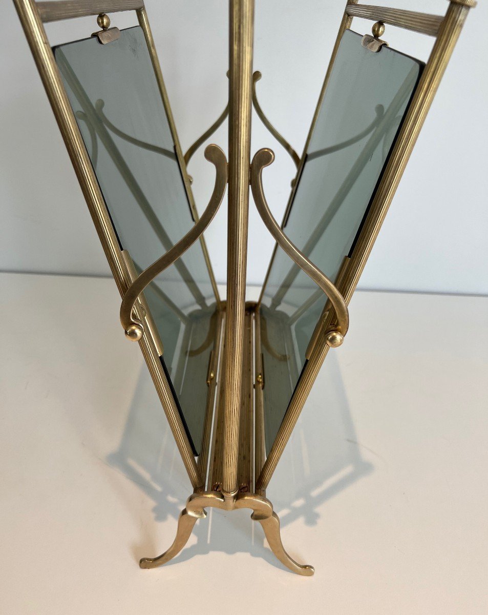 Neoclassical Style Brass And Blueish Glass Magazine Rack. French Work By Maison Jansen-photo-4