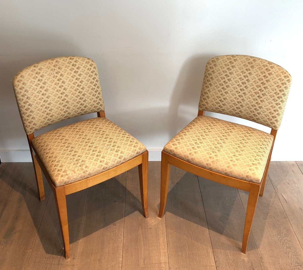 Paire De Chaises En Sycomore. Travail Français d'époque Art Déco. Vers 1930