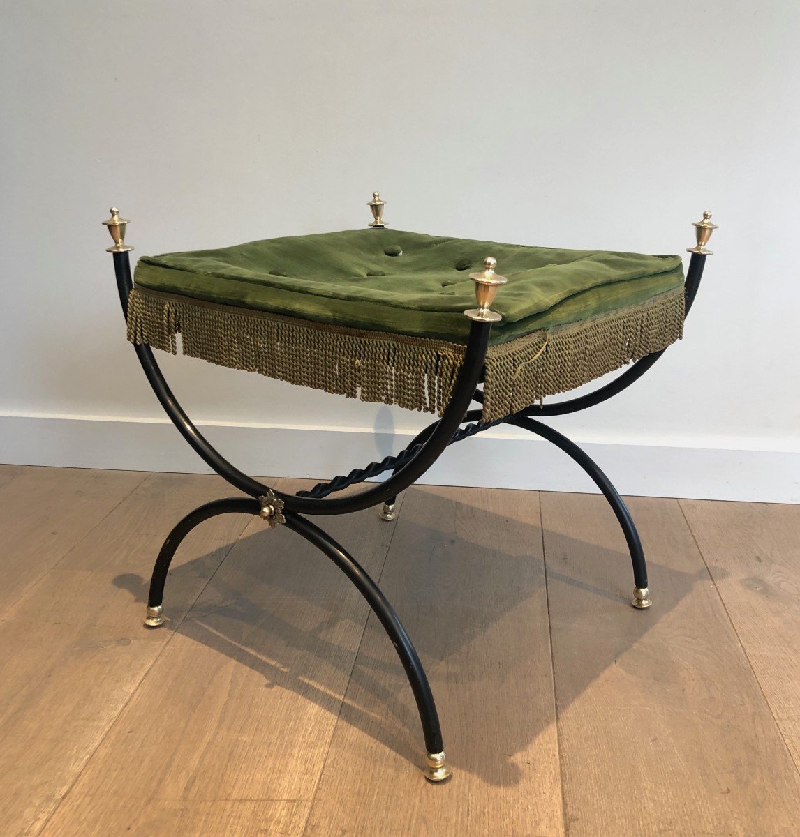 Tabouret De Style Néoclassique En Métal Laqué Noir, Laiton Et Velours-photo-2