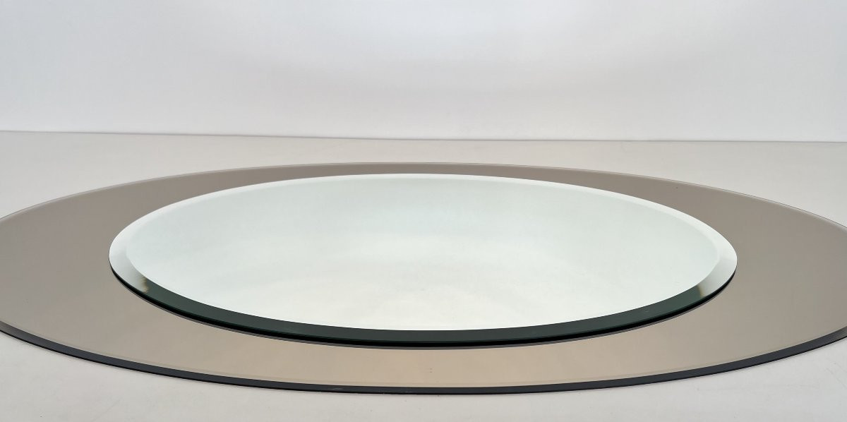 Important miroir de forme ovale à positionner horizontalement. Travail Italien de Fontana Arte.-photo-1