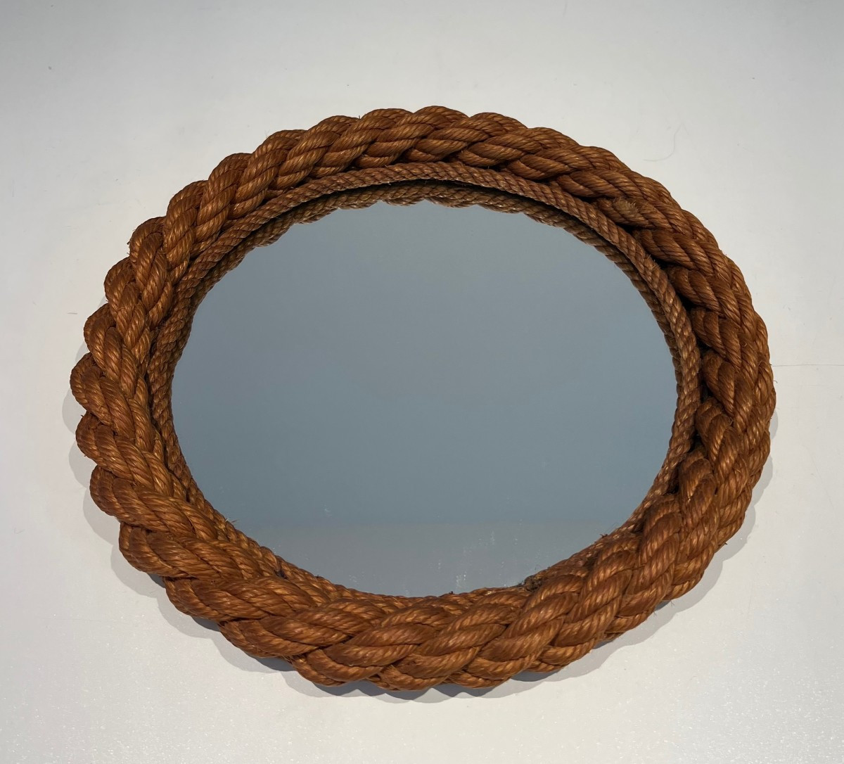 Miroir rond en corde. Travail Français dans le goût d'Adrien Audoux et Frida Minet 