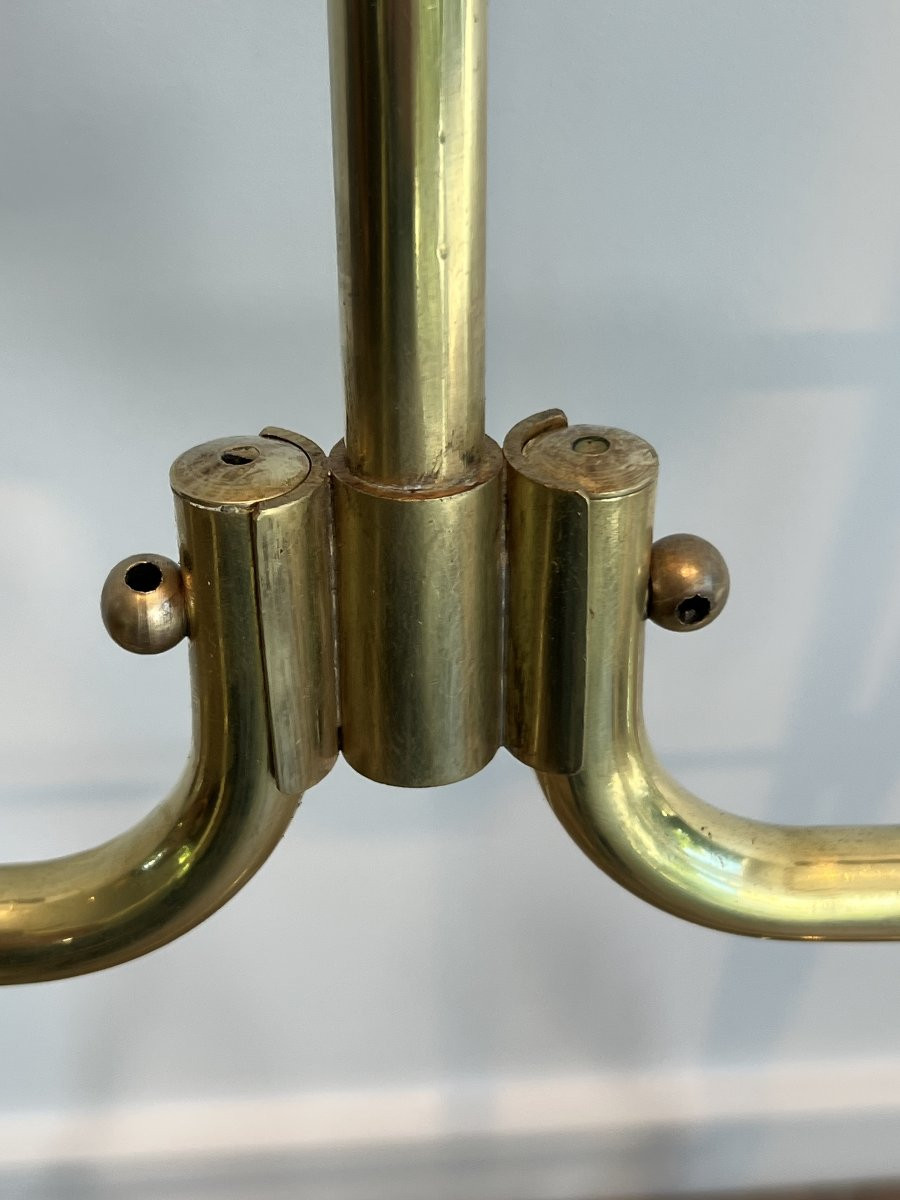 Valet de nuit pliant de style néoclassique en laiton et bois. Travail Français. Vers 1940-photo-4