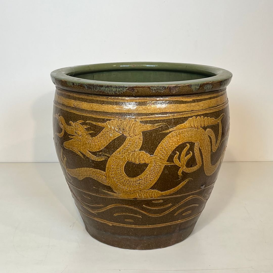 Large Chinese Glazed Terracotta Planter Decorated With Dragons-photo-1