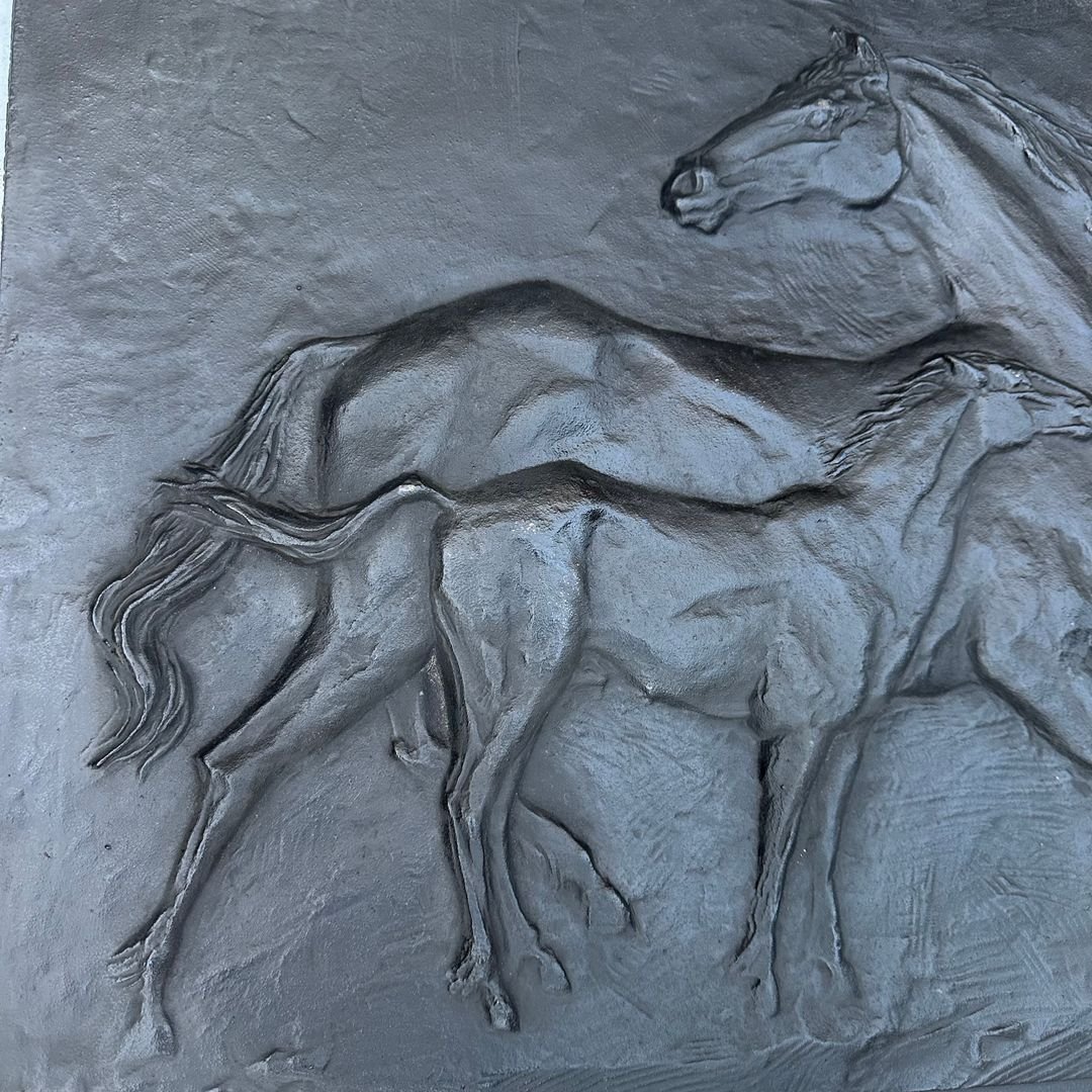 Cast Iron Fireback Showing Horses Signed Raina By Foundery Stern-photo-4