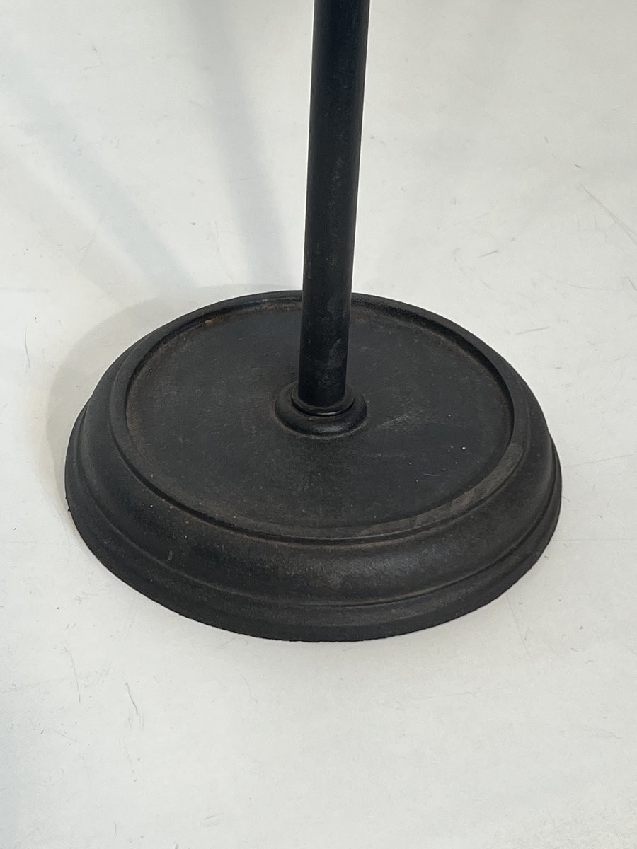 Nécessaire de feu de style néoclassique en métal laqué noir et laiton aux Fleurs de Lys. -photo-7