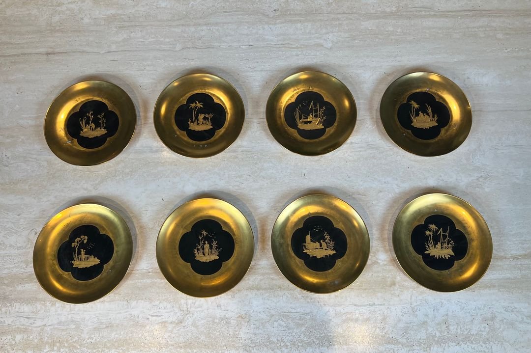 Set Of 8 Gilt Porcelain Plates With Gilt Chinoiserie Decoration On A Black Ground, Signed Delva-photo-2