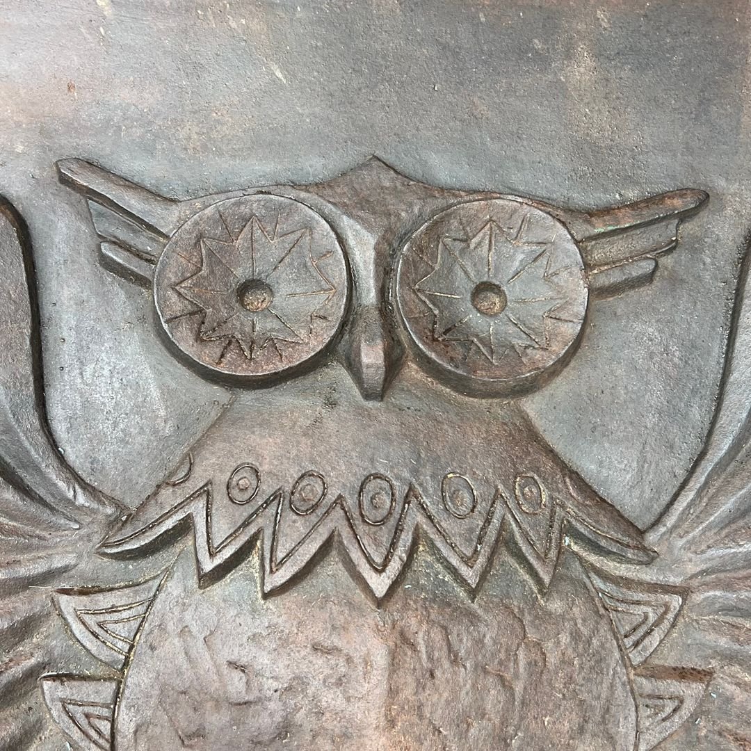 Importante Plaque de Cheminée Moderniste en Fonte Modèle Chouette Signée Lucas par le Fondeur S-photo-2