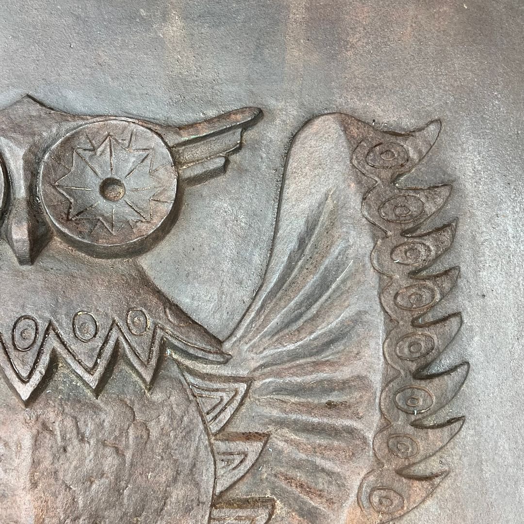 Importante Plaque de Cheminée Moderniste en Fonte Modèle Chouette Signée Lucas par le Fondeur S-photo-3