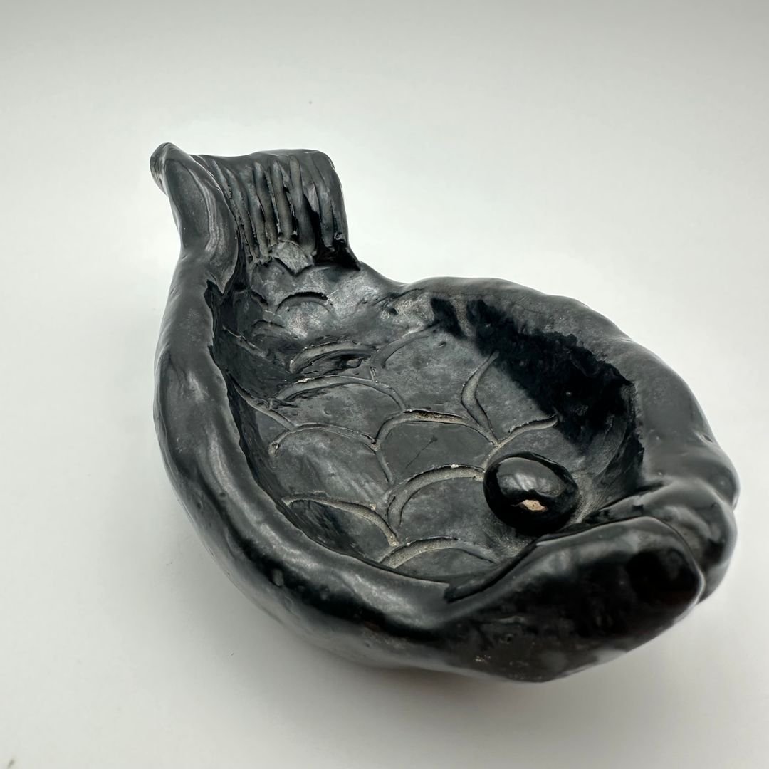 Black Ceramic Fish Vide-poche – Signed, France, Circa 1970-photo-4