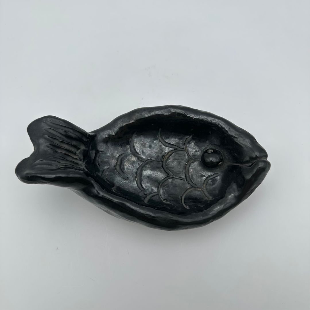 Black Ceramic Fish Vide-poche – Signed, France, Circa 1970-photo-1