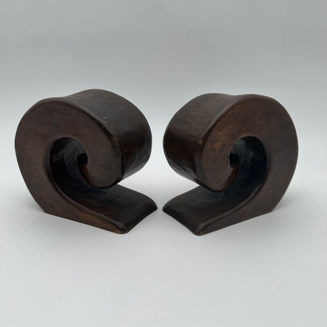 Paire de serre-livres en noyer – Dans le goût d’Alexandre Noll, France, vers 1950-photo-3