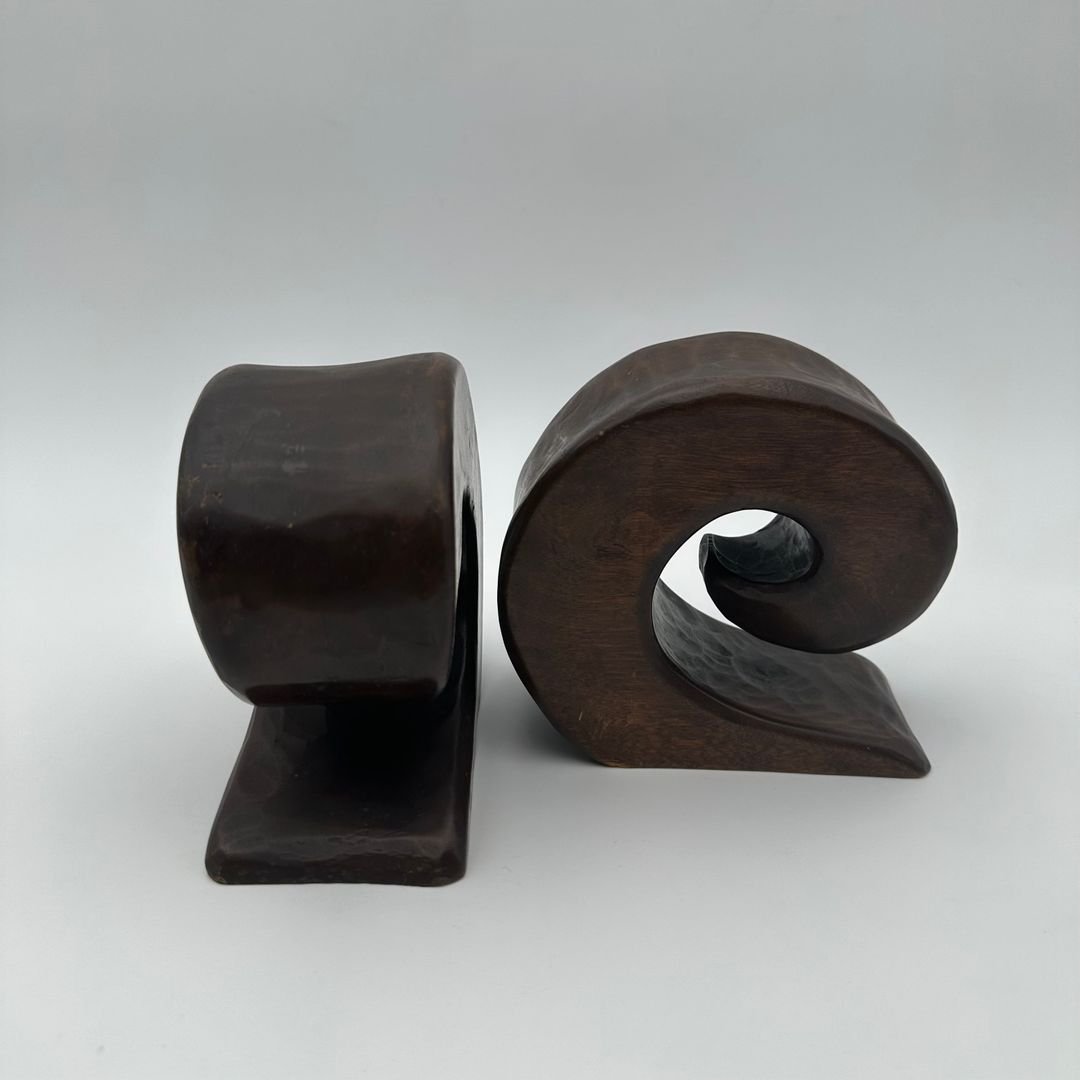 Paire de serre-livres en noyer – Dans le goût d’Alexandre Noll, France, vers 1950-photo-5