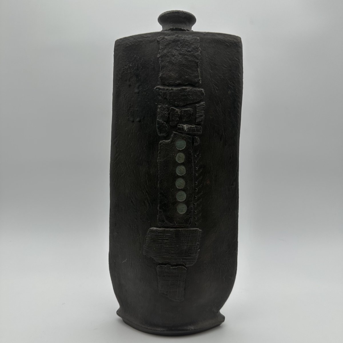 Large Sculptural Brutalist Black Ceramic Vase, Signed Studio Piece, 1970s.-photo-7