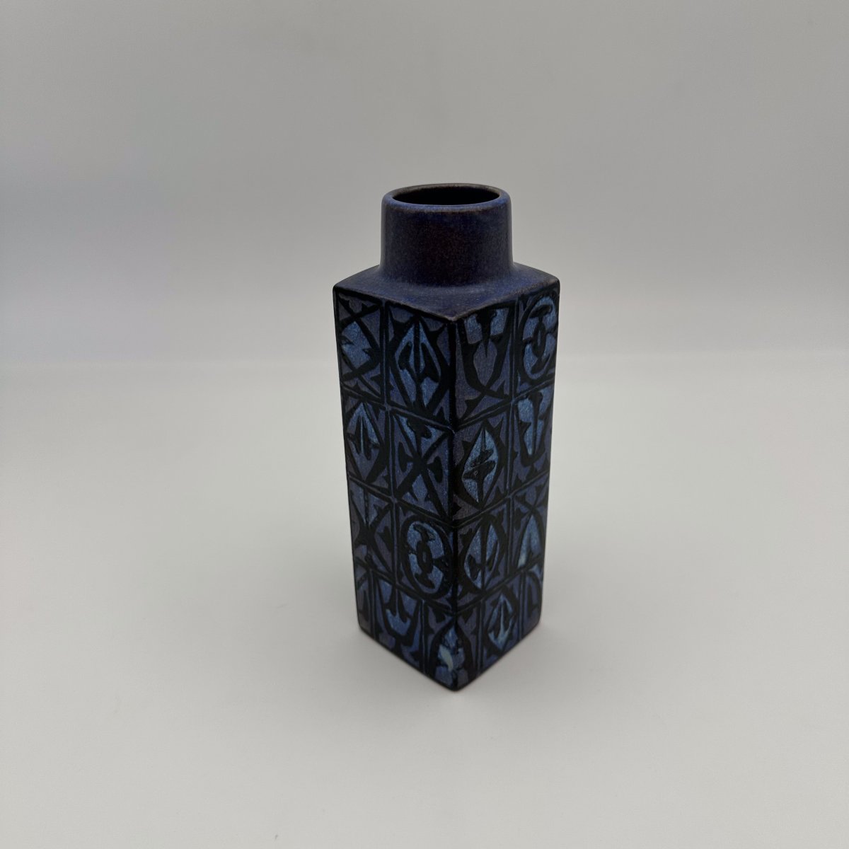 Square "baca" Faience Vase By Nils Thorsen For Royal Copenhagen, 1960s.-photo-3