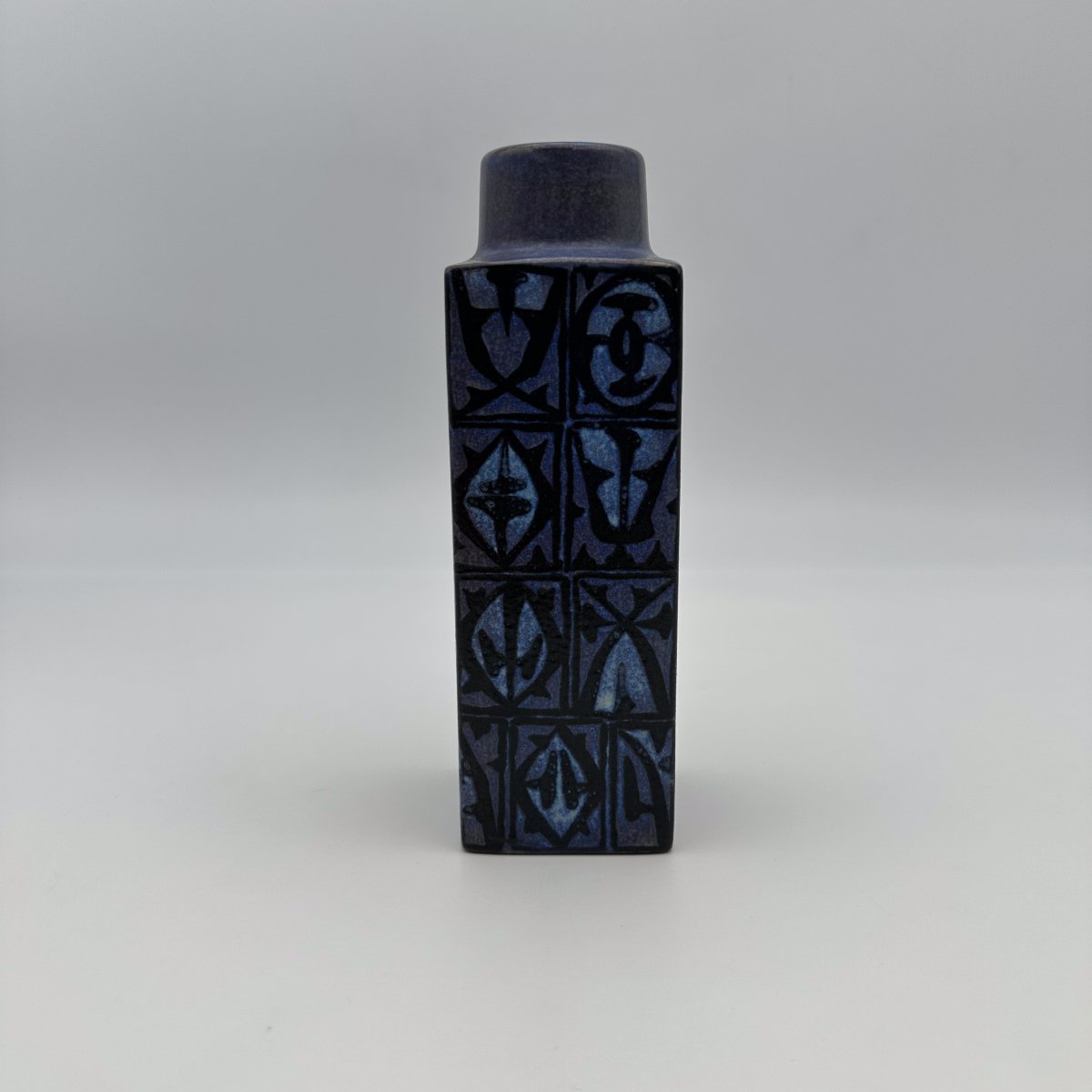 Square "baca" Faience Vase By Nils Thorsen For Royal Copenhagen, 1960s.-photo-4