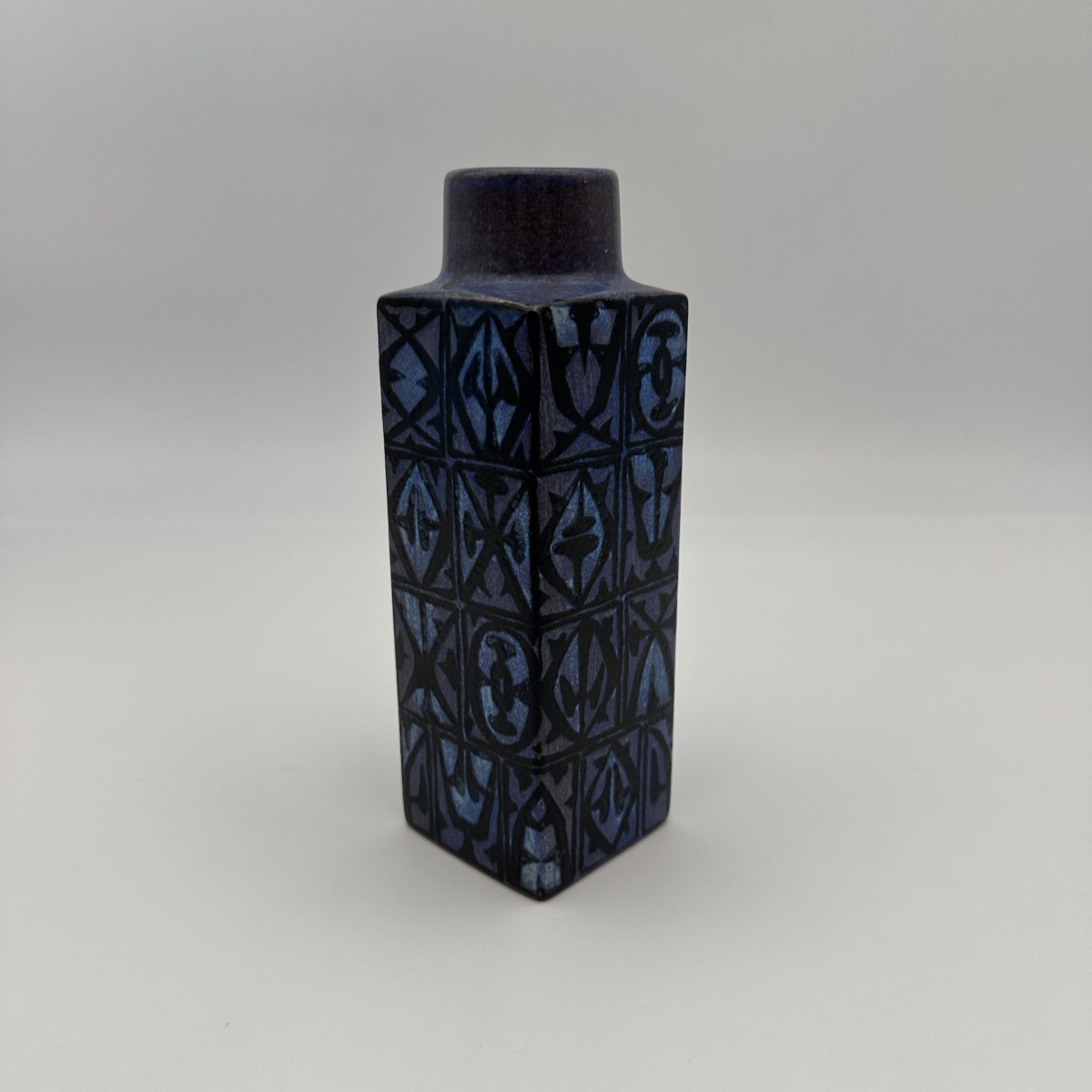 Square "baca" Faience Vase By Nils Thorsen For Royal Copenhagen, 1960s.-photo-7