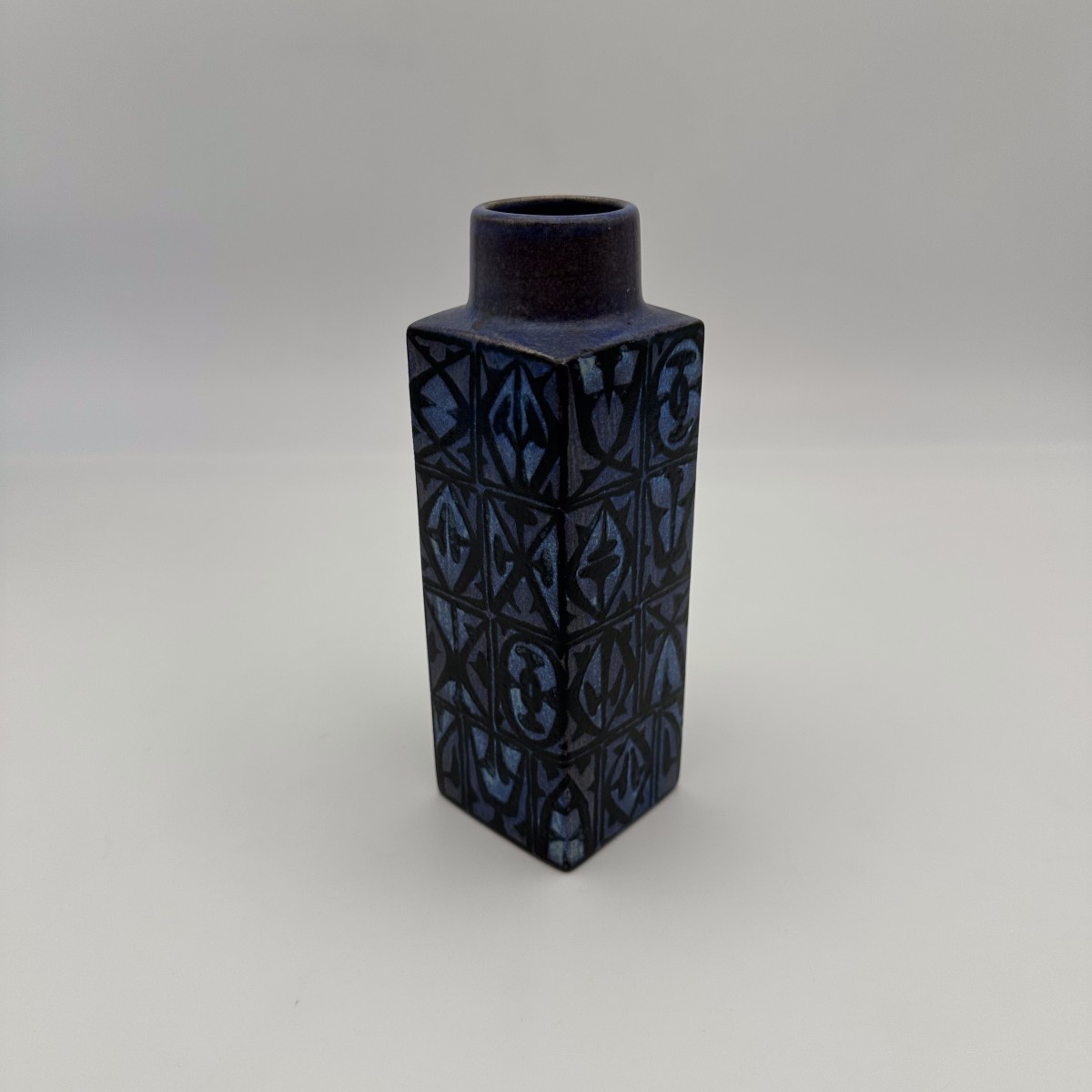 Square "baca" Faience Vase By Nils Thorsen For Royal Copenhagen, 1960s.