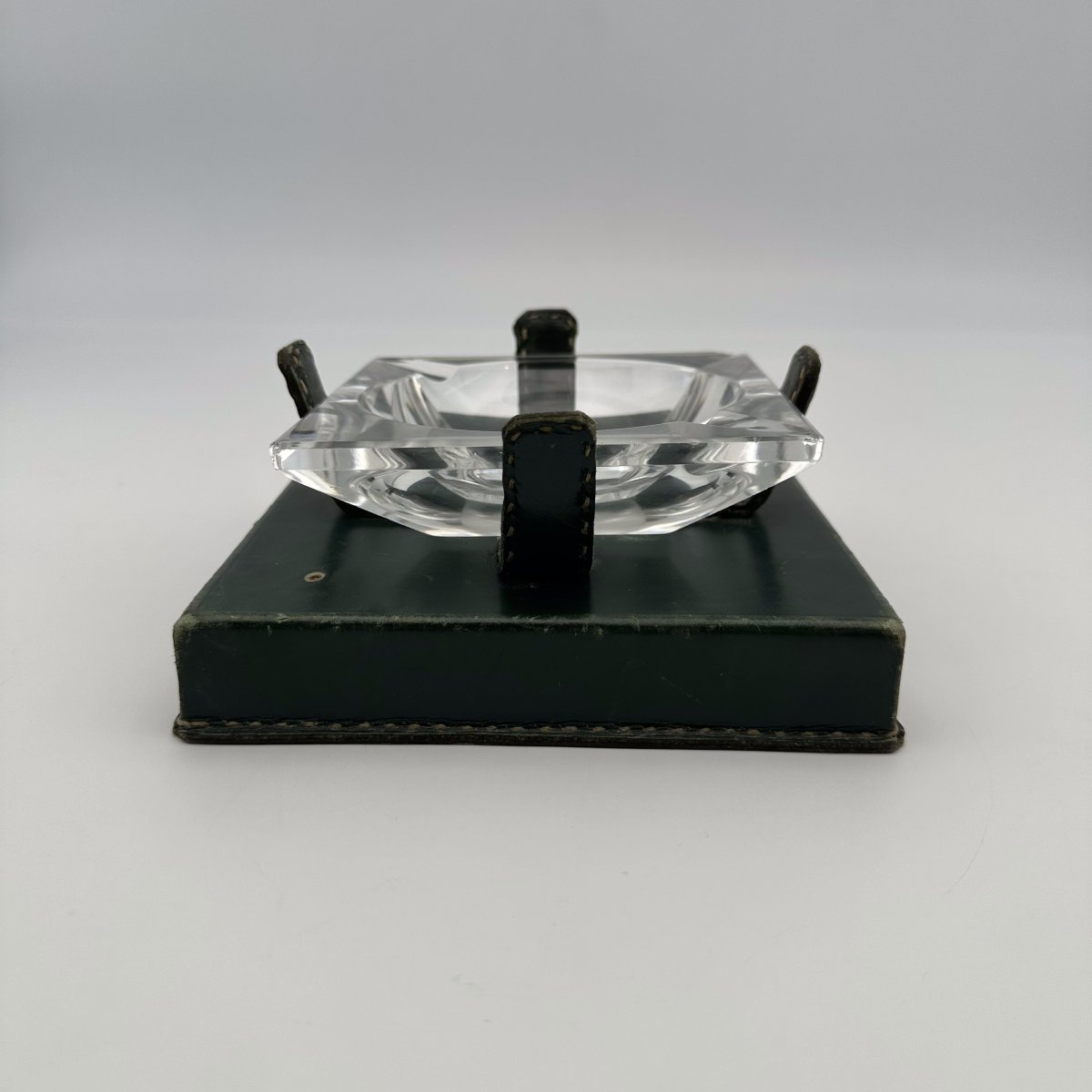 Cendrier en Cristal et Cuir Vert dans le Goût de Jacques Adnet, Années 1950.-photo-2