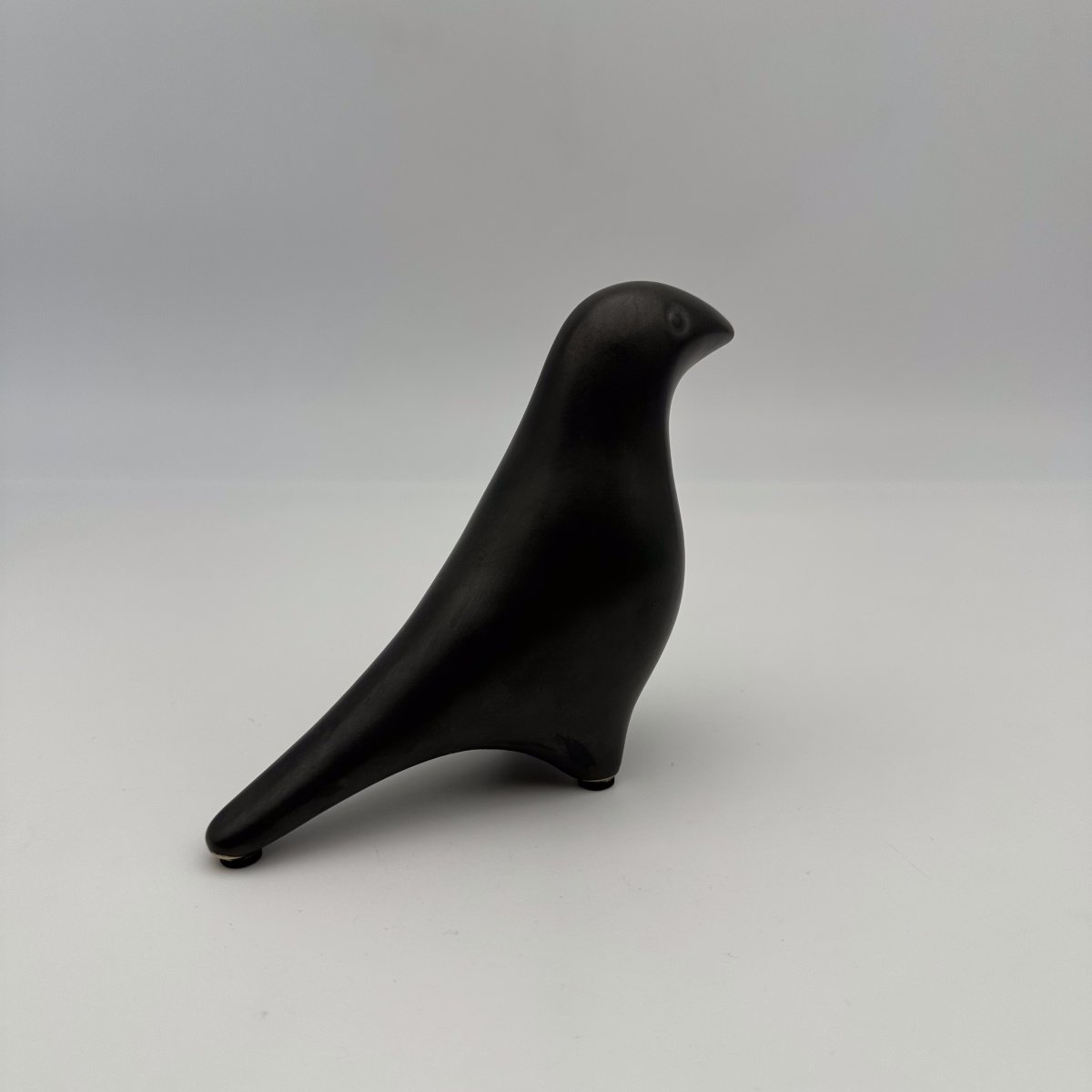 Sculpture Minimaliste "Oiseau" en Céramique Noire, Style Georges Jouve, Années 1950-1960.-photo-1