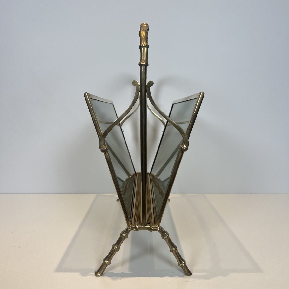 Porte-Revues en Laiton Faux-Bambou et Verre Fumé, Attribué à la Maison Baguès, Années 1970.-photo-2