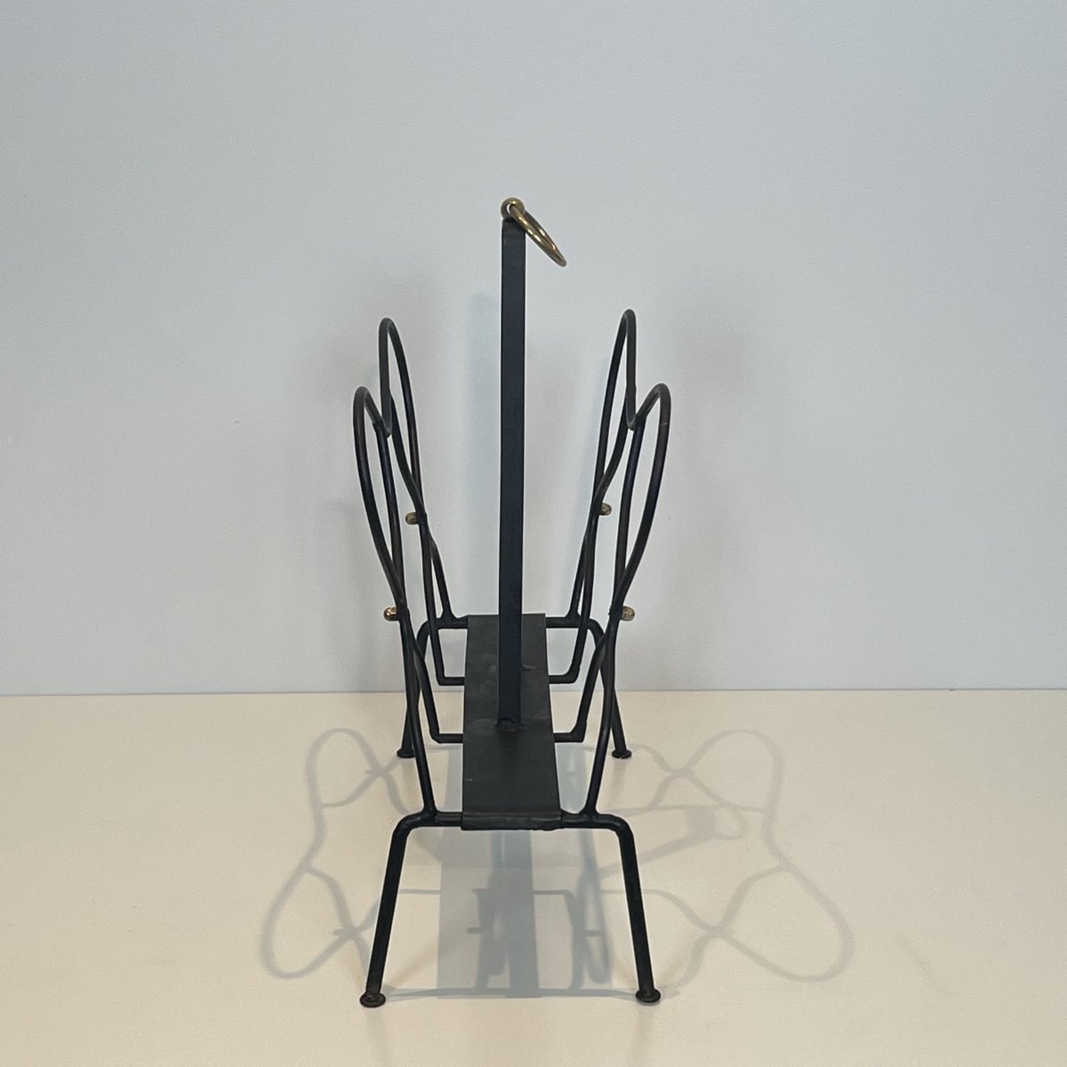 Porte-Revues en Métal Laqué Noir et Laiton, Attribué à Jacques Adnet, Années 1950.-photo-4