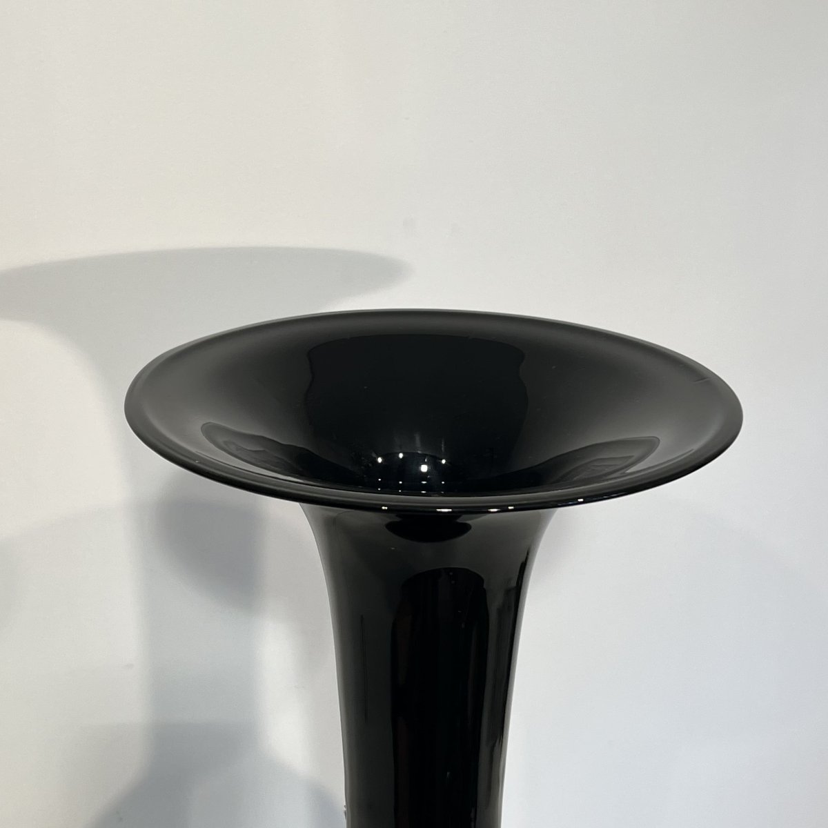 Grand Vase de Sol Architecturé en Porcelaine Noire Brillante, Années 1970-photo-3