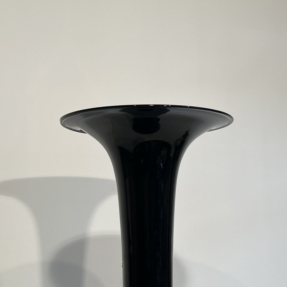 Grand Vase de Sol Architecturé en Porcelaine Noire Brillante, Années 1970-photo-4