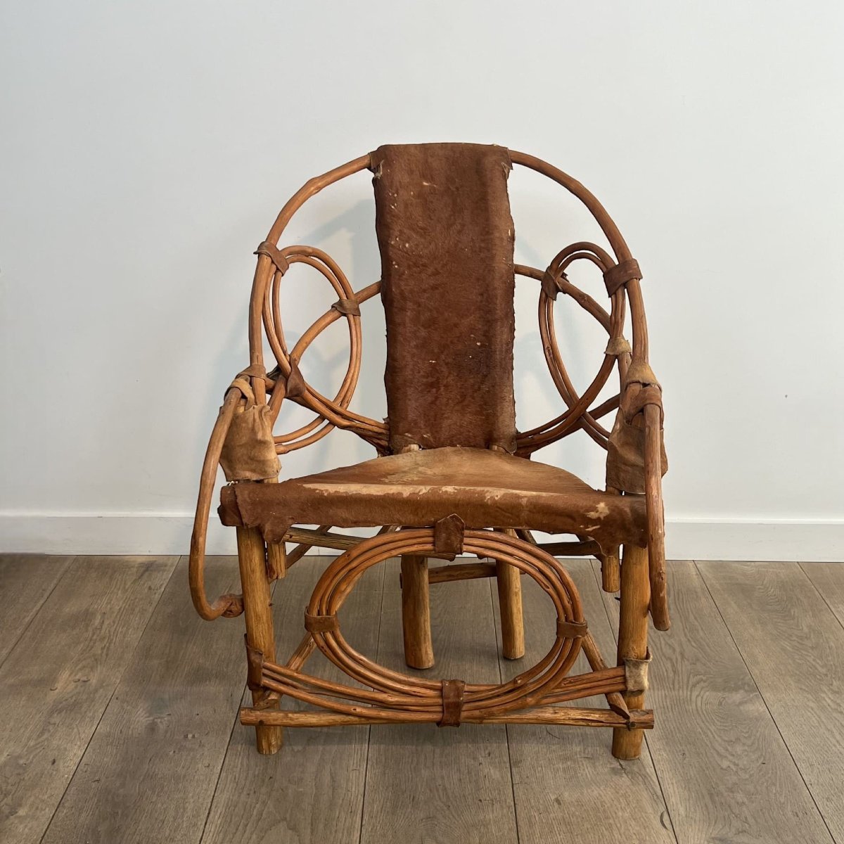 Organic Modernist Armchair In Rattan And Cowhide, Italian Work,1960s-photo-2