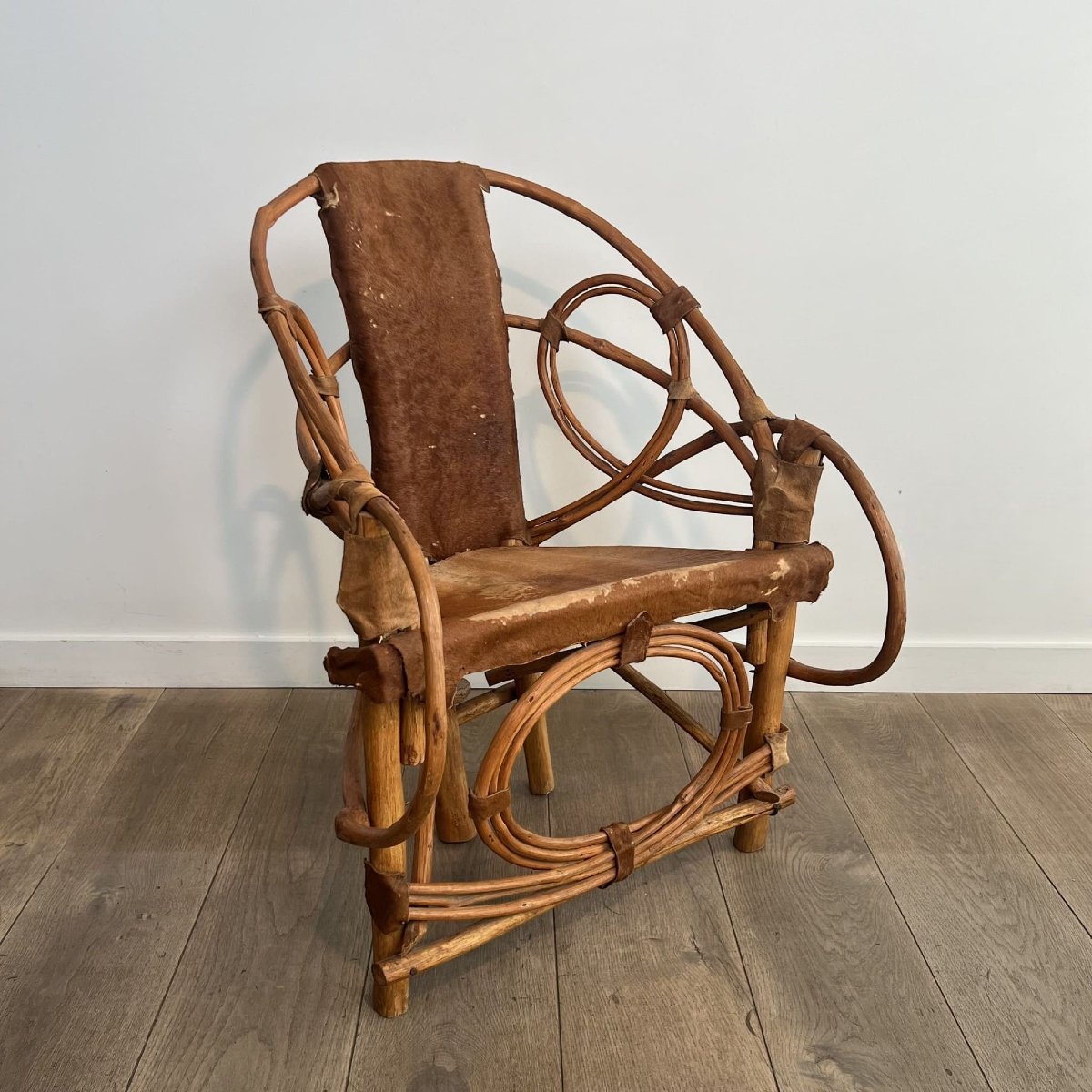 Organic Modernist Armchair In Rattan And Cowhide, Italian Work,1960s-photo-7