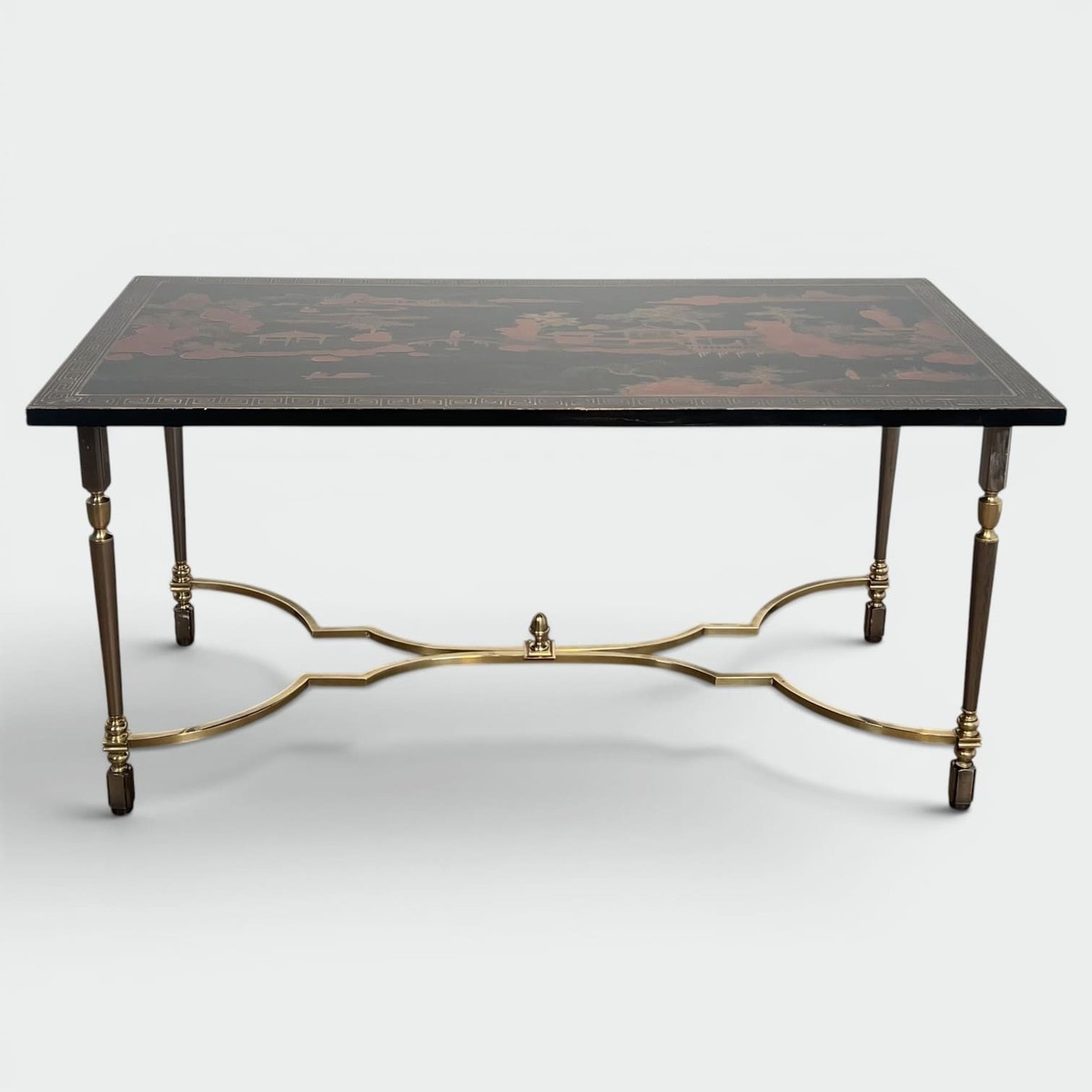 Table Basse Laquée à Décor Chinois sur Piétement en Laiton, Vers 1970